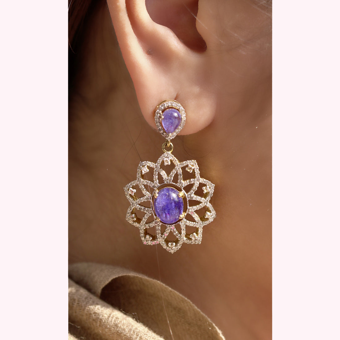 Vesta Earrings